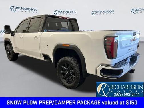 2024 GMC Sierra 2500 AT4