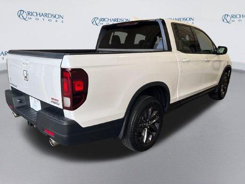 Platinum White Pearl 2023 Honda Ridgeline Sport