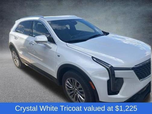 Crystal White Tricoat 2024 Cadillac XT4 Premium Luxury