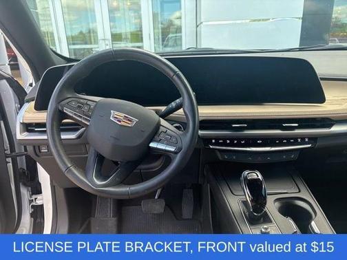 Crystal White Tricoat 2024 Cadillac XT4 Premium Luxury