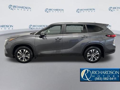 2023 Toyota Highlander Hybrid XLE