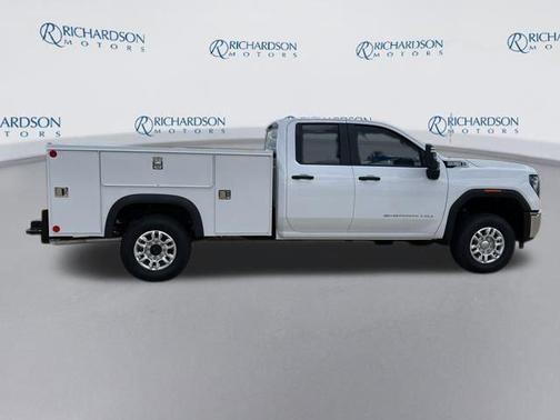2025 GMC Sierra 2500 Base