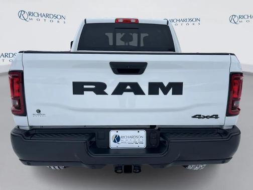 2026 RAM 2500 Tradesman Crew Cab 4x4 6'4' Box