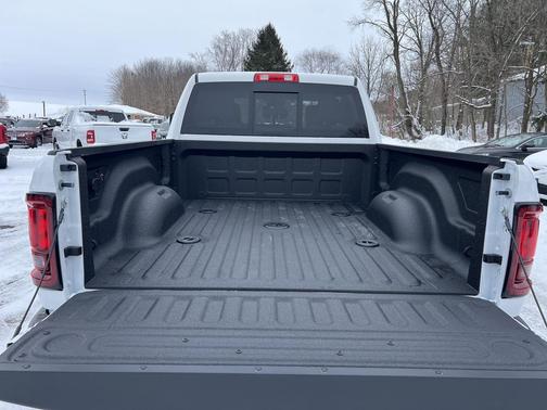 Bright White Clearcoat 2026 RAM 2500 Tradesman Crew Cab 4x4 6'4' Box
