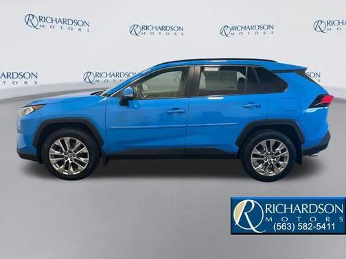 2020 Toyota RAV4 XLE Premium