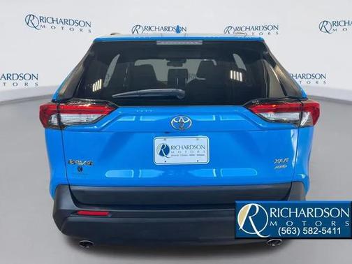 2020 Toyota RAV4 XLE Premium