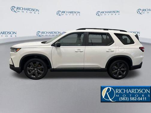 Platinum White Pearl 2023 Honda Pilot AWD Sport