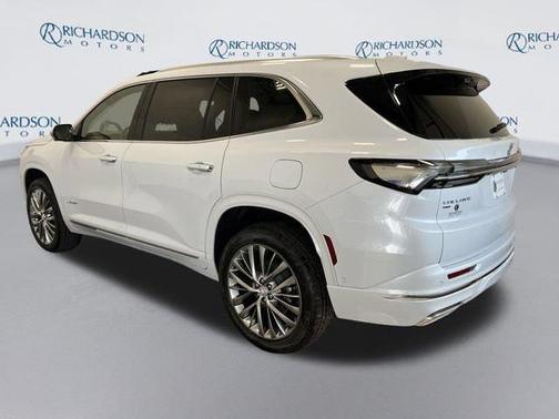 iridescent white tricoat 2026 Buick Enclave Avenir FWD