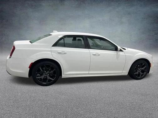 2023 Chrysler 300 Touring