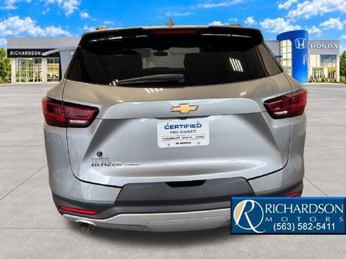 Sterling Gray Metallic 2024 Chevrolet Blazer 2LT