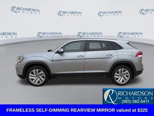 Pyrite Silver 2021 Volkswagen Atlas Cross Sport 3.6L V6 SE w/Technology