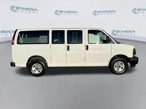 2021 GMC Savana 2500 Work Van