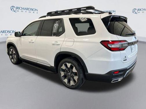 Platinum White Pearl 2026 Honda Pilot Elite