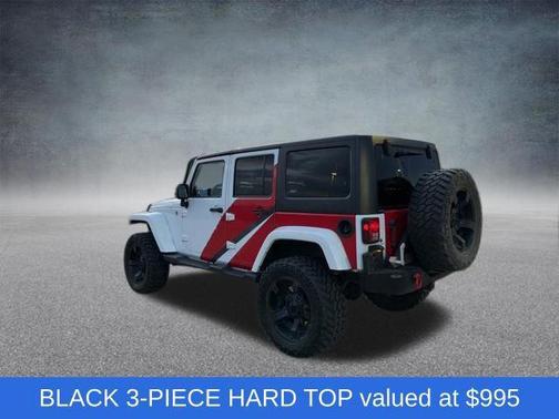 Bright White Clearcoat 2014 Jeep Wrangler Unlimited Sahara
