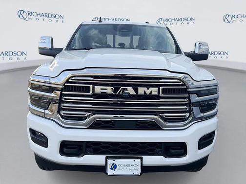 2026 RAM 2500 Laramie Crew Cab 4x4 6'4' Box