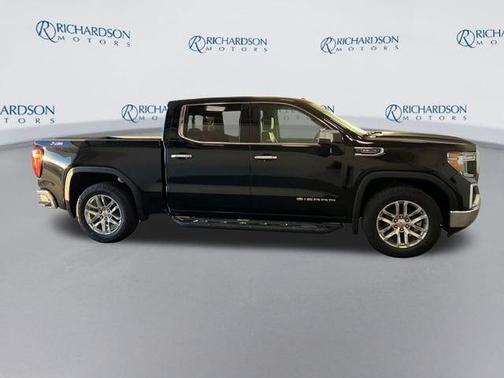 Onyx Black 2019 GMC Sierra 1500 SLT