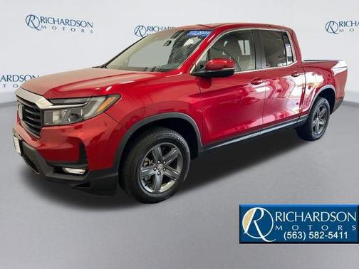 Radiant Red Metallic II 2023 Honda Ridgeline RTL