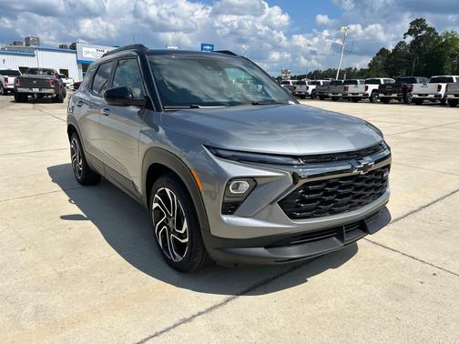 Sterling Gray Metallic 2026 Chevrolet Trailblazer RS