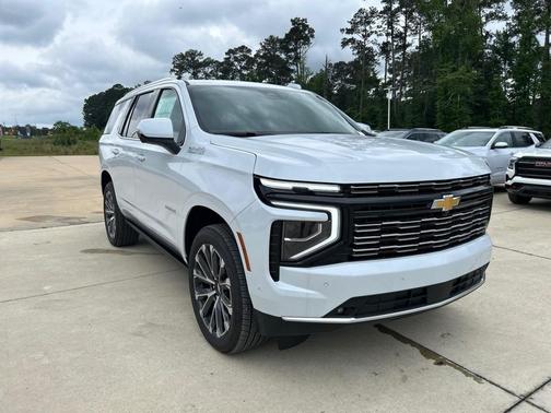 Polar White Tricoat 2026 Chevrolet Tahoe High Country