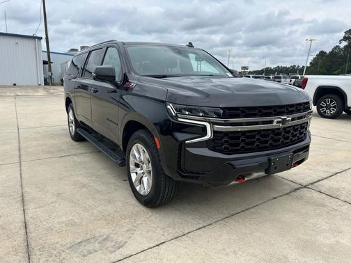Black 2021 Chevrolet Suburban 4WD Z71