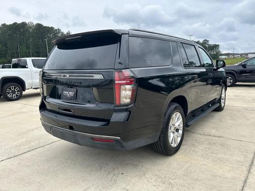 Black 2021 Chevrolet Suburban 4WD Z71