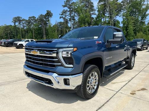 Lakeshore Blue Metallic 2026 Chevrolet Silverado 2500 LTZ