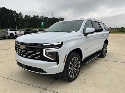 Polar White Tricoat 2026 Chevrolet Tahoe High Country