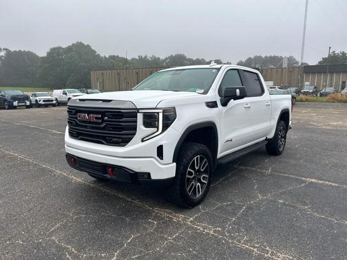 Summit White 2024 GMC Sierra 1500 AT4