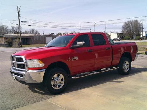 2017 RAM 2500 Tradesman Crew Cab 4x4 6'4' Box