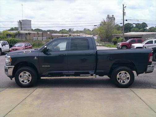 2021 RAM 2500 Tradesman Crew Cab 4x4 6'4' Box