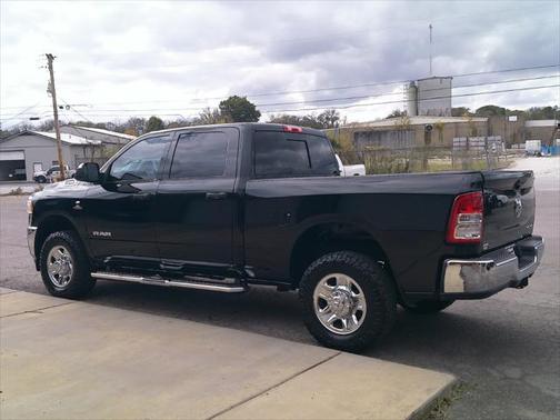 2021 RAM 2500 Tradesman Crew Cab 4x4 6'4' Box