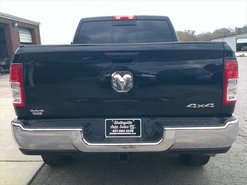 2021 RAM 2500 Tradesman Crew Cab 4x4 6'4' Box
