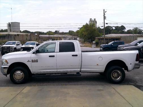 2018 RAM 3500 Tradesman Crew Cab 4x4 8' Box