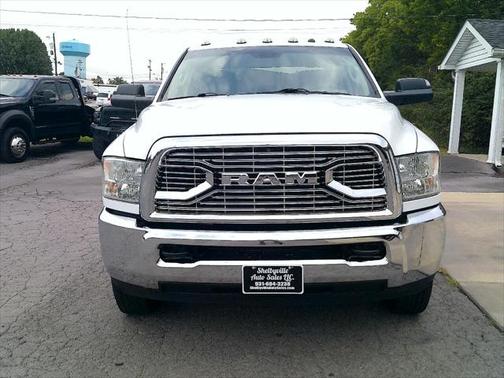 2018 RAM 3500 Tradesman Crew Cab 4x4 8' Box
