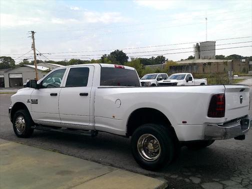 2018 RAM 3500 Tradesman Crew Cab 4x4 8' Box