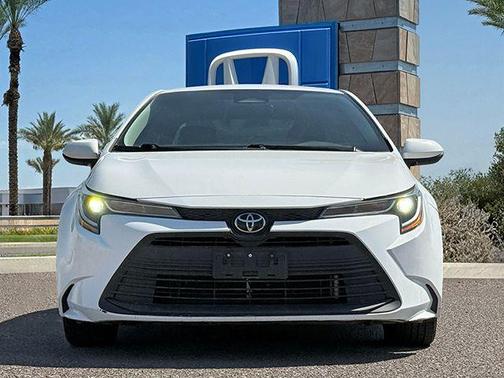 Ice 2023 Toyota Corolla LE