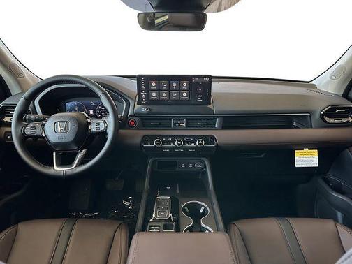 Platinum White Pearl 2026 Honda Pilot Touring