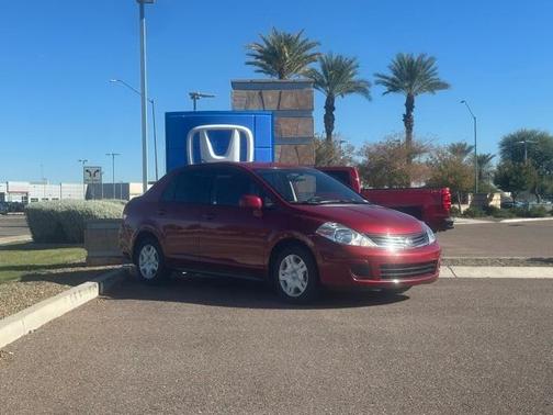 2011 Nissan Versa 1.8 S