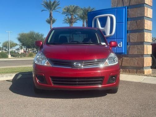 2011 Nissan Versa 1.8 S
