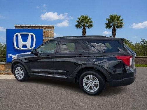 Agate Black Metallic 2023 Ford Explorer XLT