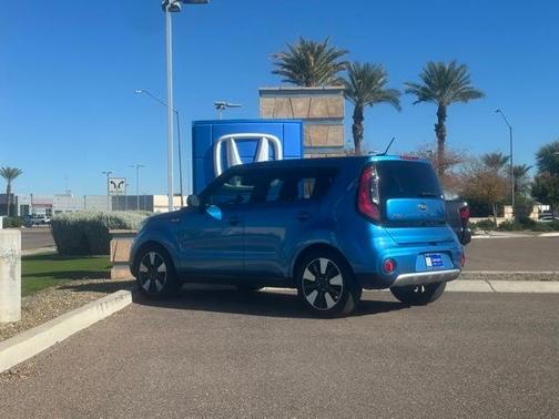 2017 Kia Soul +