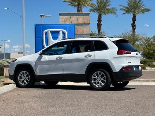 2018 Jeep Cherokee Latitude Plus