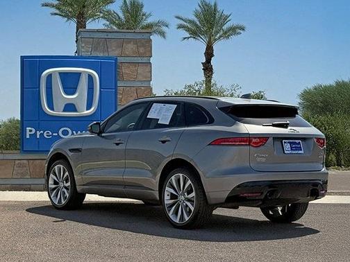 2019 Jaguar F-PACE S