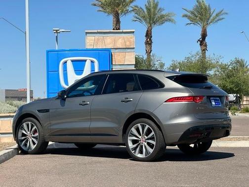 2019 Jaguar F-PACE S