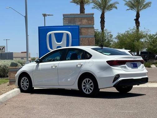 2024 Kia Forte LX