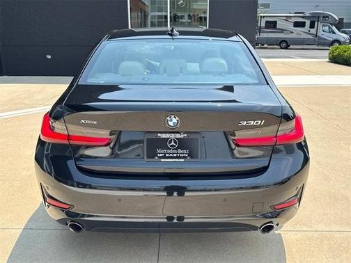 2021 BMW 330 i xDrive