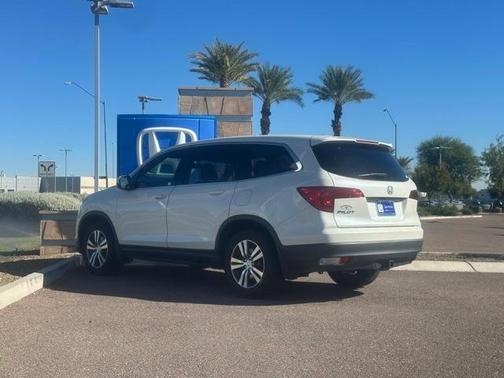 2016 Honda Pilot EX-L w/ Navigation