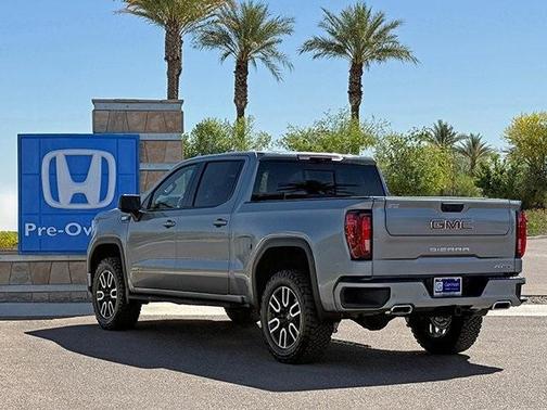 2025 GMC Sierra 1500 AT4