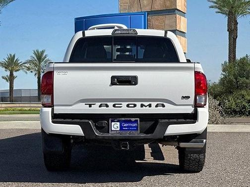2017 Toyota Tacoma SR5