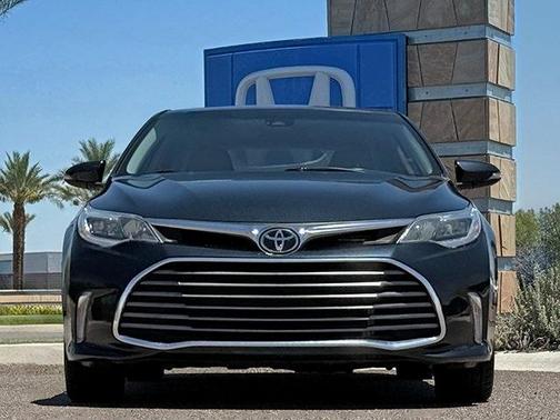 2018 Toyota Avalon XLE